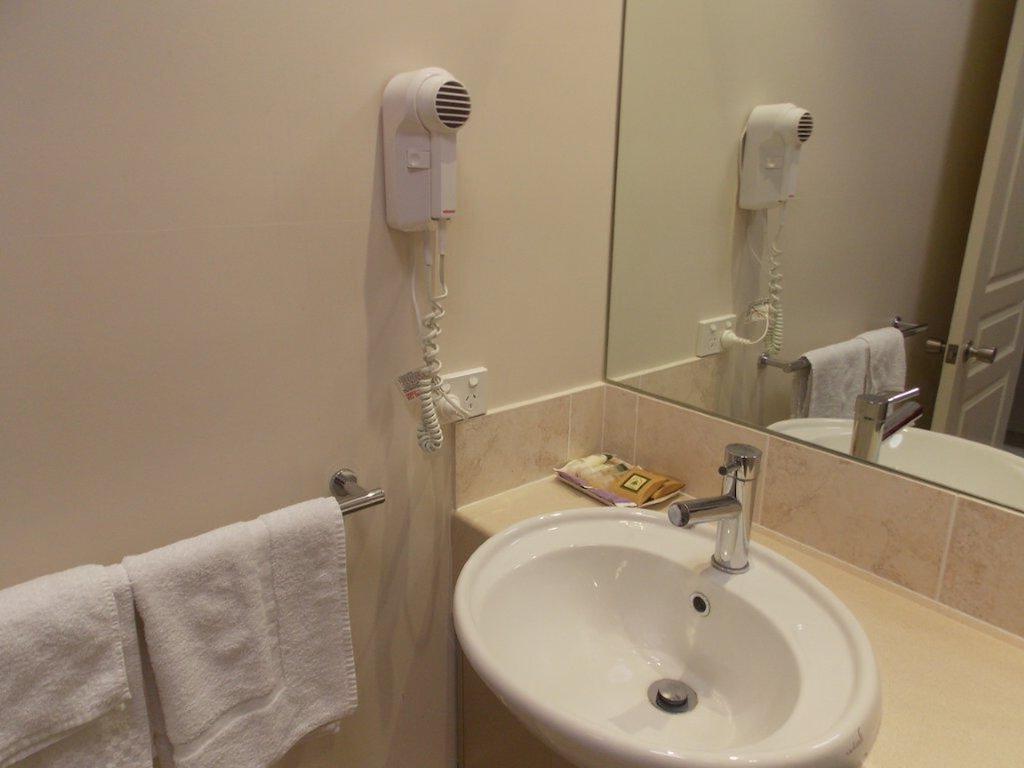 Emerald Executive Apartments Екстер'єр фото